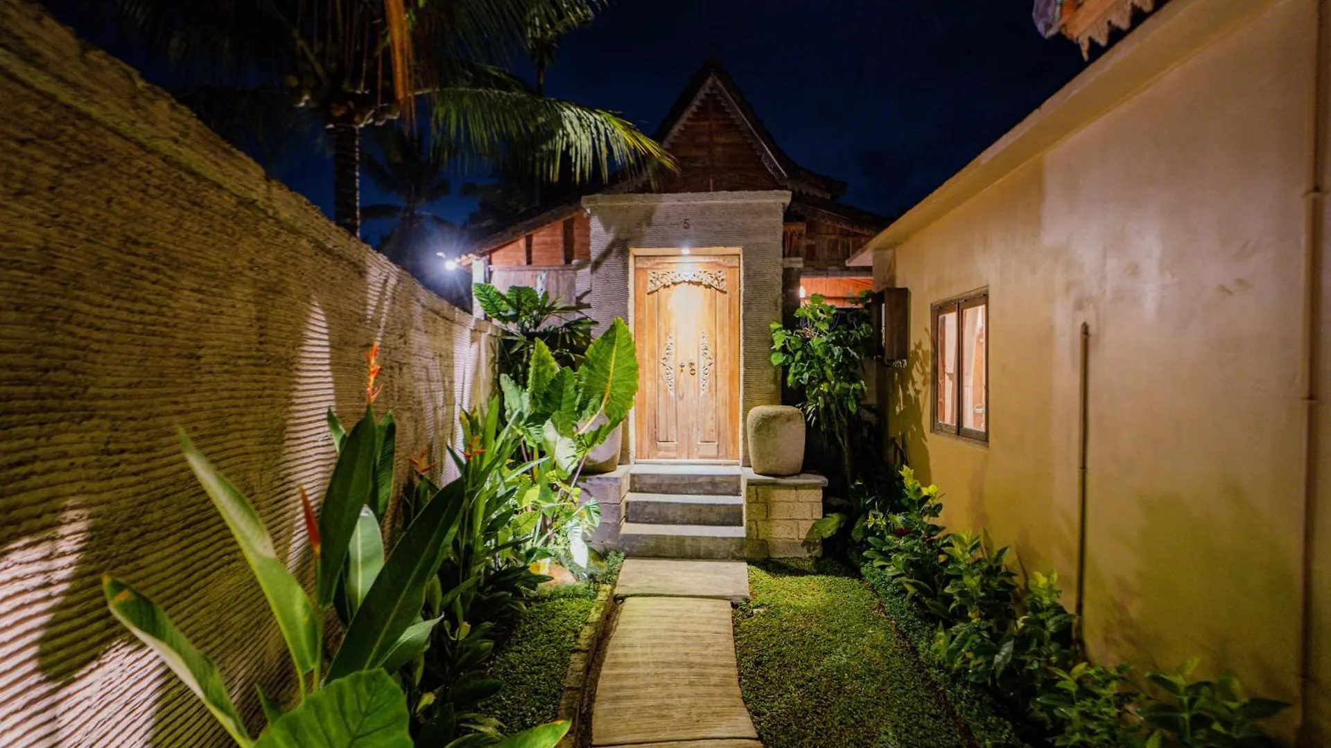 Taksu Villas Ubud 4*, Ubud (Bali)